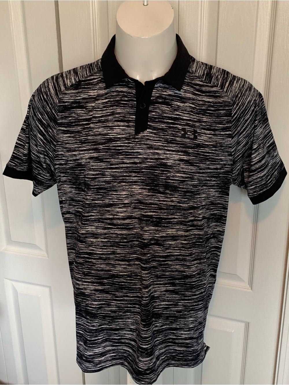 Under Armour iso-chill Men’s Black & Gray Space-Dye Polo
